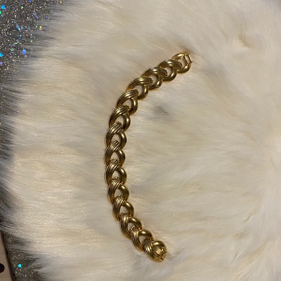 Necklaces and bracelets - Picture 4 of 12